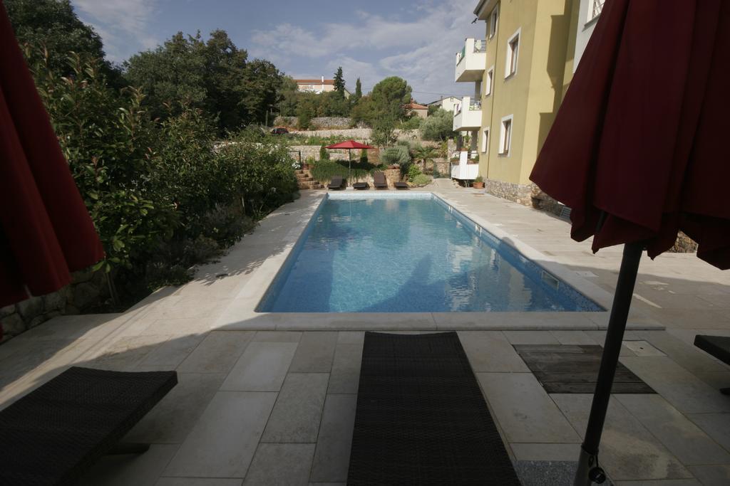 Apartments Salatic Krk Town Exterior photo