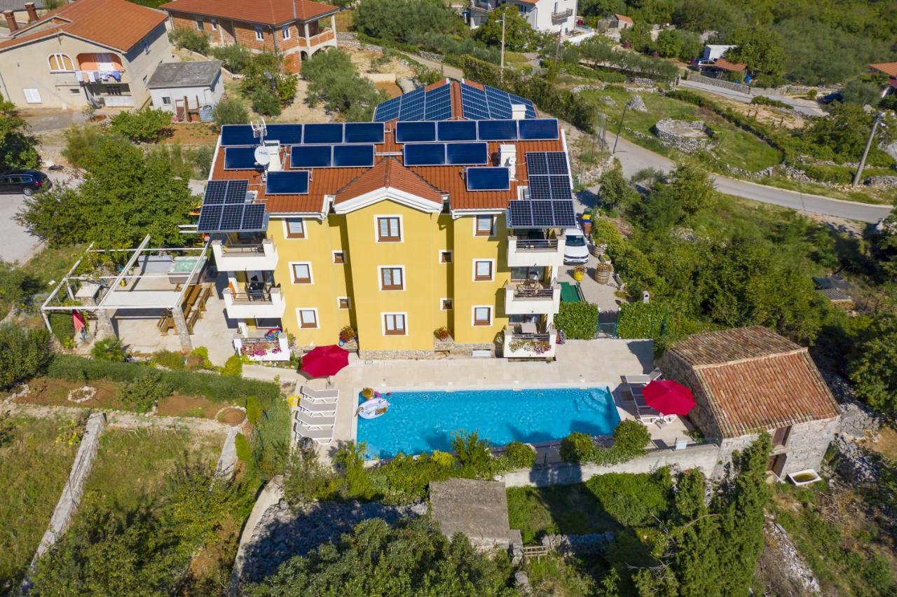Apartments Salatic Krk Town Exterior photo